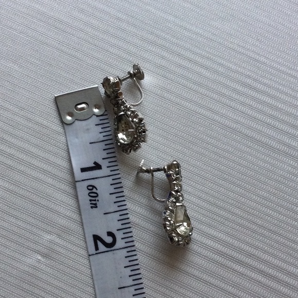 Vintage 1940s Rhinestone Necklace and Earrings - Picture 7 of 12